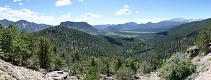 Pohled na východní část Rockies. | A view to eastern Rockies.