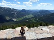 Odmítla jsem odjet z Rockies bez fotky ovce tlustorohé, tak holt musela zaskočit za své divoké příbuzné Lisina Sierra. | I refused to leave Rockies without a picture of a bighorn sheep, so Lisa's Sierra had to sub for her wild sisters.
