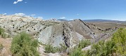 Lom kde kosti našli. | A quarry where they had found the bones.