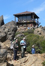 Expedition at the foot of the lookout