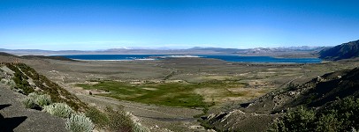 Mono Lake Panorama: díky silnému větru jsme zaznamenali viditelnost na stovky mil