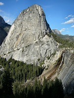 Poloprázdný Nevada Fall