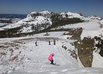 There were heaps of powder between Sisters.