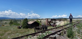 Ubiquitous junk and every heap of dirt around Butte is said to indicate a location of one of many old mines.