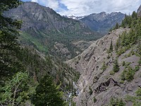 Kaňon Medvědího potoka, v pozadí Mt. Sneffels.