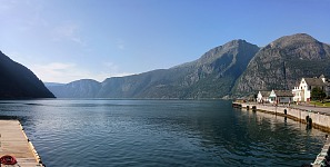 Hardangerfjorden in Eidfjord town