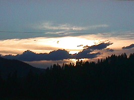 Tahle zapadá slunce nad Moravou, Idaho, USA